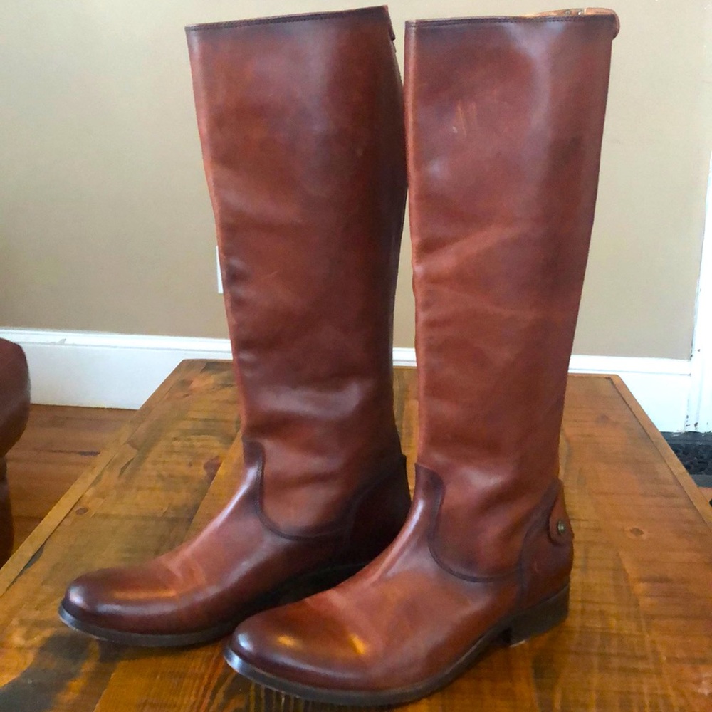 Frye boot, Melissa button back zip boot, size 9